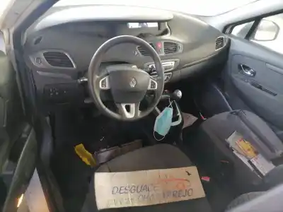 Verschrottungsfahrzeug renault scenic iii authentique des jahres 2011 angetrieben k9k r8