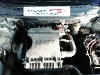 Veículo de Sucata fiat stilo (192) 1.2 16v do ano 2003 alimentado 188a5000