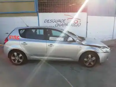 Veículo de Sucata kia cee´d sporty wagon active do ano 2009 alimentado d4fb