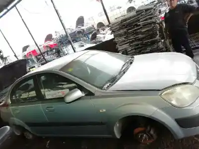 Veículo de Sucata kia rio 1.4 active do ano 2006 alimentado sin ficha
