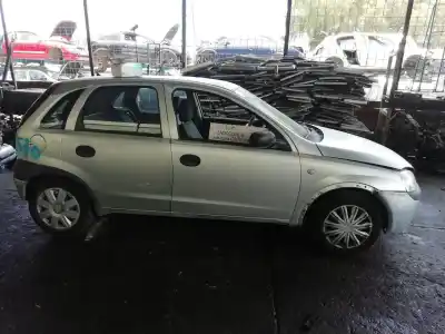 Здавання транспортного засобу opel corsa c club року 2002 потужний z12xe