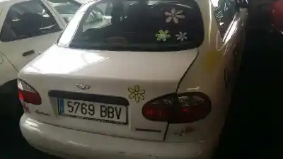 Veículo de Sucata daewoo lanos cool do ano 2000 alimentado a13sms