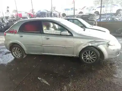 Vehicul casat daewoo lacetti cdx al anului 2004 alimentat f16d3