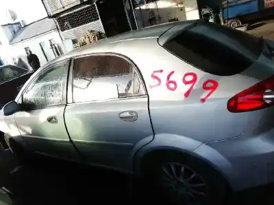 Vehicul casat daewoo lacetti cdx al anului 2004 alimentat f16d3
