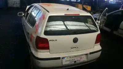 Sloopvoertuig volkswagen polo berlina (6n2) conceptline van het jaar 2001 aangedreven aud