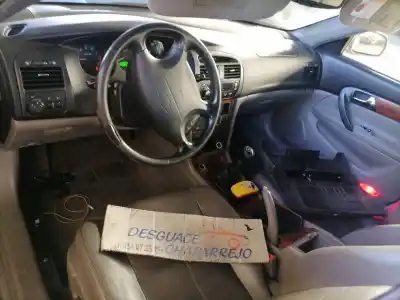 Sloopvoertuig chevrolet evanda cdx van het jaar 2006 aangedreven t20sed