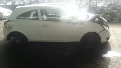 Veículo de Sucata opel corsa d ´´111 years´´ do ano 2008 alimentado z13dth