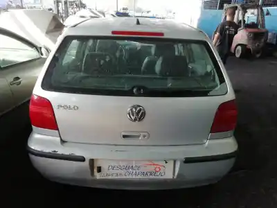 Veículo de Sucata volkswagen polo berlina (6n2) conceptline do ano 2000 alimentado akk