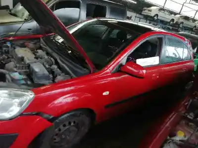 Veículo de Sucata kia rio 1.4 active do ano 2005 alimentado g4ee