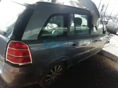 Veicolo di demolizione opel zafira b edition ´´111 jahre´´ dell'anno 2007 alimentato ilegible