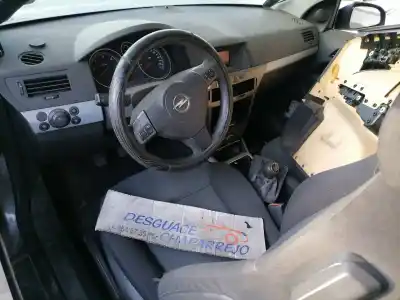 Здавання транспортного засобу opel astra gtc cosmo року 2006 потужний z17dth