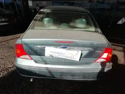 Veicolo di demolizione ford focus berlina (cak) ambiente dell'anno 2002 alimentato ffda