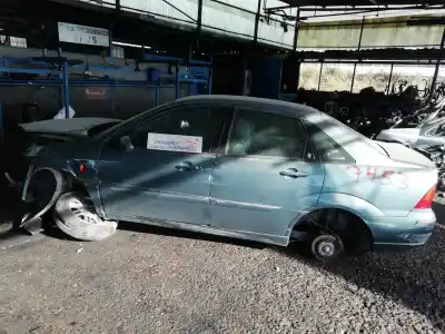 Veicolo di demolizione ford focus berlina (cak) ambiente dell'anno 2002 alimentato ffda
