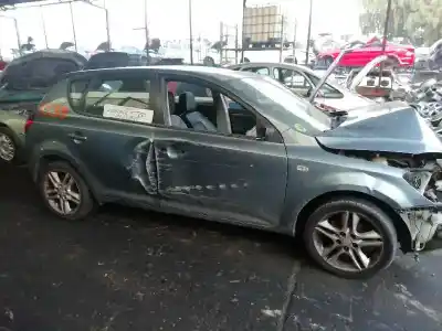 Vehicul casat KIA CEE´D SPORTY WAGON Active al anului 2007 alimentat D4FB