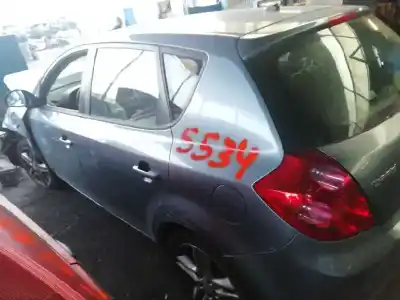 Veicolo di demolizione kia cee´d sporty wagon active dell'anno 2007 alimentato d4fb