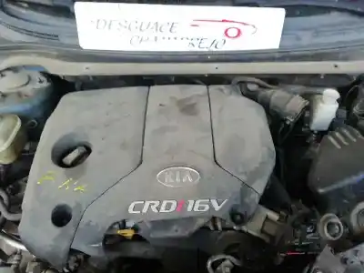 Veicolo di demolizione kia cee´d sporty wagon active dell'anno 2007 alimentato d4fb