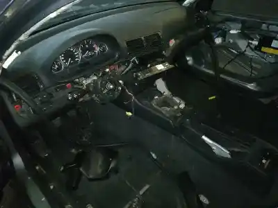 Veicolo di demolizione bmw serie 3 berlina (e46) 320d dell'anno 2004 alimentato 204d4