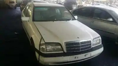 Scrapping Vehicle MERCEDES-BENZ CLASE C (W202) BERLINA 220 Diesel (202.121) of the year 1999 powered OM604