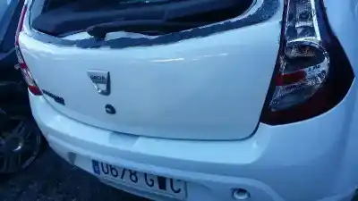 Sloopvoertuig dacia sandero básico van het jaar 2010 aangedreven d4f f7