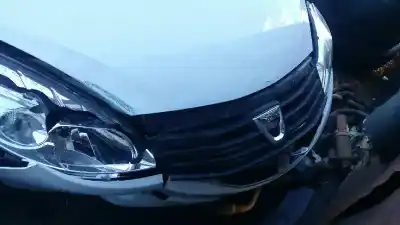 Sloopvoertuig dacia sandero básico van het jaar 2010 aangedreven d4f f7