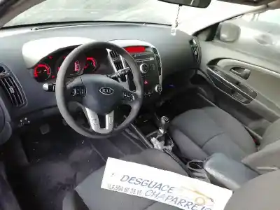 Здавання транспортного засобу kia cee´d drive року 2010 потужний d4fb-w