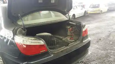 Veículo de Sucata bmw serie 5 berlina (e60) 520d do ano 2007 alimentado n47d20a