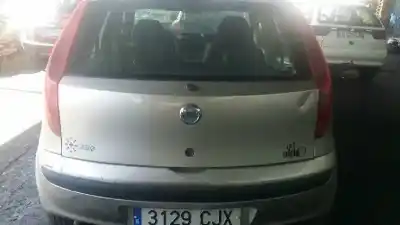 Veicolo di demolizione fiat punto berlina (188) 1.2 8v s dell'anno 2003 alimentato 188a4000