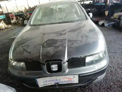 Здавання транспортного засобу seat leon (1m1) stella року 2001 потужний axp