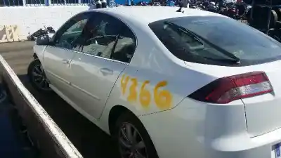 Sloopvoertuig renault laguna iii 5 puertas van het jaar 2012 aangedreven m9r b8