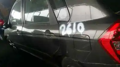 Veículo de Sucata kia cerato 1.6 lx berlina do ano 2005 alimentado g4ed