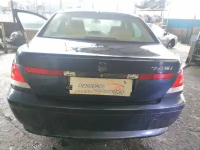 Sloopvoertuig bmw serie 7 (e65/e66) 745i van het jaar 2002 aangedreven n62b44a