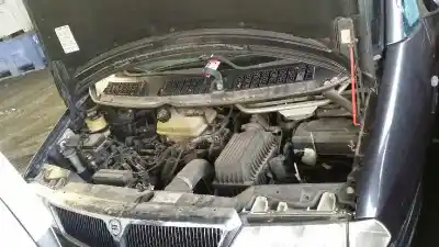 Veículo de Sucata LANCIA ZETA 2.0 JTD LS (5 asientos) do ano 2001 alimentado RHW