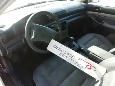 Veículo de Sucata audi a4 berlina (b5) 1.8 do ano 1998 alimentado agn