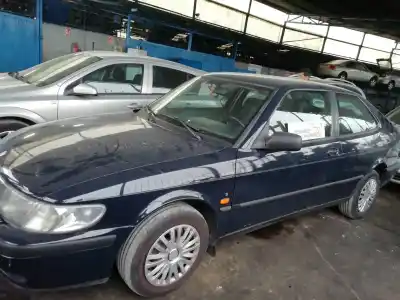 Veicolo di demolizione saab 9-3 berlina 2.2 tid dell'anno 2000 alimentato d223l