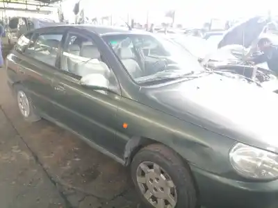 Veículo de Sucata kia rio ipanema berlina do ano 2002 alimentado a5d