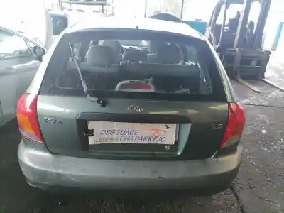 Veículo de Sucata kia rio ipanema berlina do ano 2002 alimentado a5d