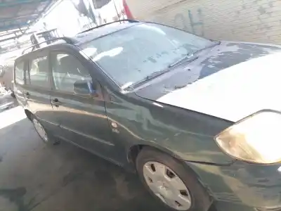 Vehicul casat toyota corolla (e12) 2.0 d-4d linea sol berlina al anului 2003 alimentat 1cdftv