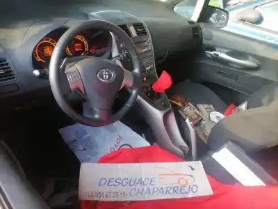 Veículo de Sucata toyota auris luna do ano 2008 alimentado 1zr