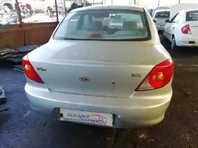 Veículo de Sucata kia rio ipanema berlina do ano 2001 alimentado a3a