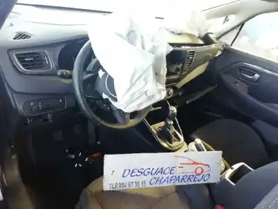 Veículo de Sucata kia carens ( ) attract do ano 2018 alimentado g4fd