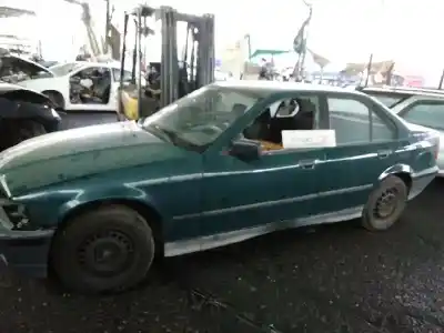 Veículo de Sucata bmw serie 3 berlina (e36) 318i do ano 1993 alimentado 18-4 e-1