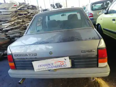 Sloopvoertuig opel corsa a city van het jaar 1989 aangedreven 13sb