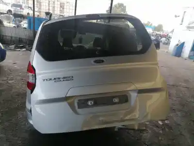 Veículo de Sucata ford                                               transit courier                                                                                                                                                                                                                                            ambiente                                                                                                                                                                                                                                                   do ano 2019 alimentado sfcf