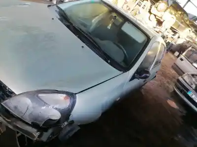 Scrapping Vehicle renault   of the year 2003 powered k9k a7