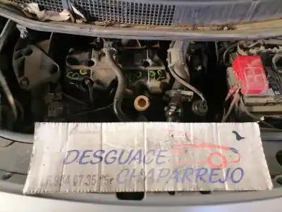 Veículo de Sucata renault scenic ii confort expression do ano 2005 alimentado f9q d8