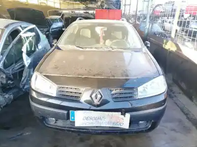 Здавання транспортного засобу RENAULT MEGANE II FAMILIAR Authentique року 2005 потужний K9K P7