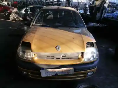 Здавання транспортного засобу RENAULT CLIO II FASE I (B/CBO) 1.2 16V Alize року 2001 потужний F9Q R7