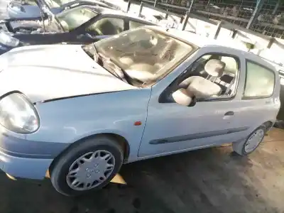 Scrapping Vehicle renault   of the year 1999 powered d7f d7