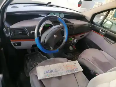 Veículo de Sucata citroen c8 2.0 hdi sx do ano 2005 alimentado rhw