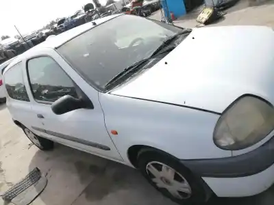 Здавання транспортного засобу renault   року 1998 потужний f8q